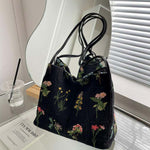 Vintage Geborduurde Tas Met Bloemen