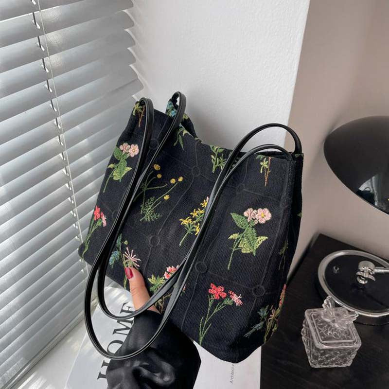 Vintage Geborduurde Tas Met Bloemen